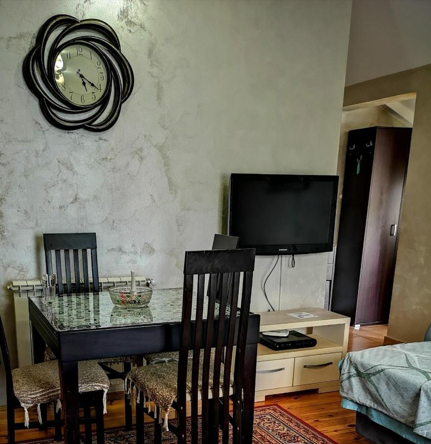 Appartement Apartman Sunny à Cetinje Extérieur photo